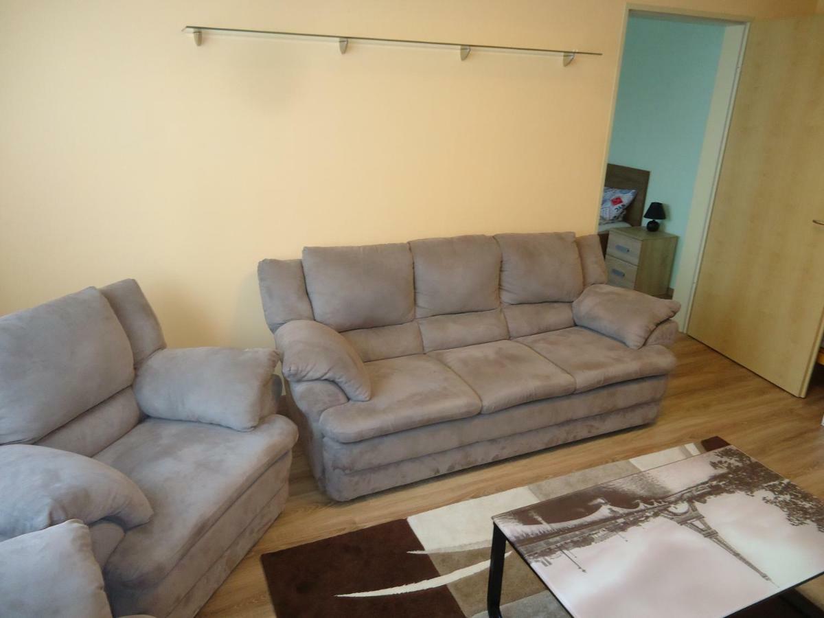 Legyel A Vendegunk :) Apartment Debrecen Bagian luar foto
